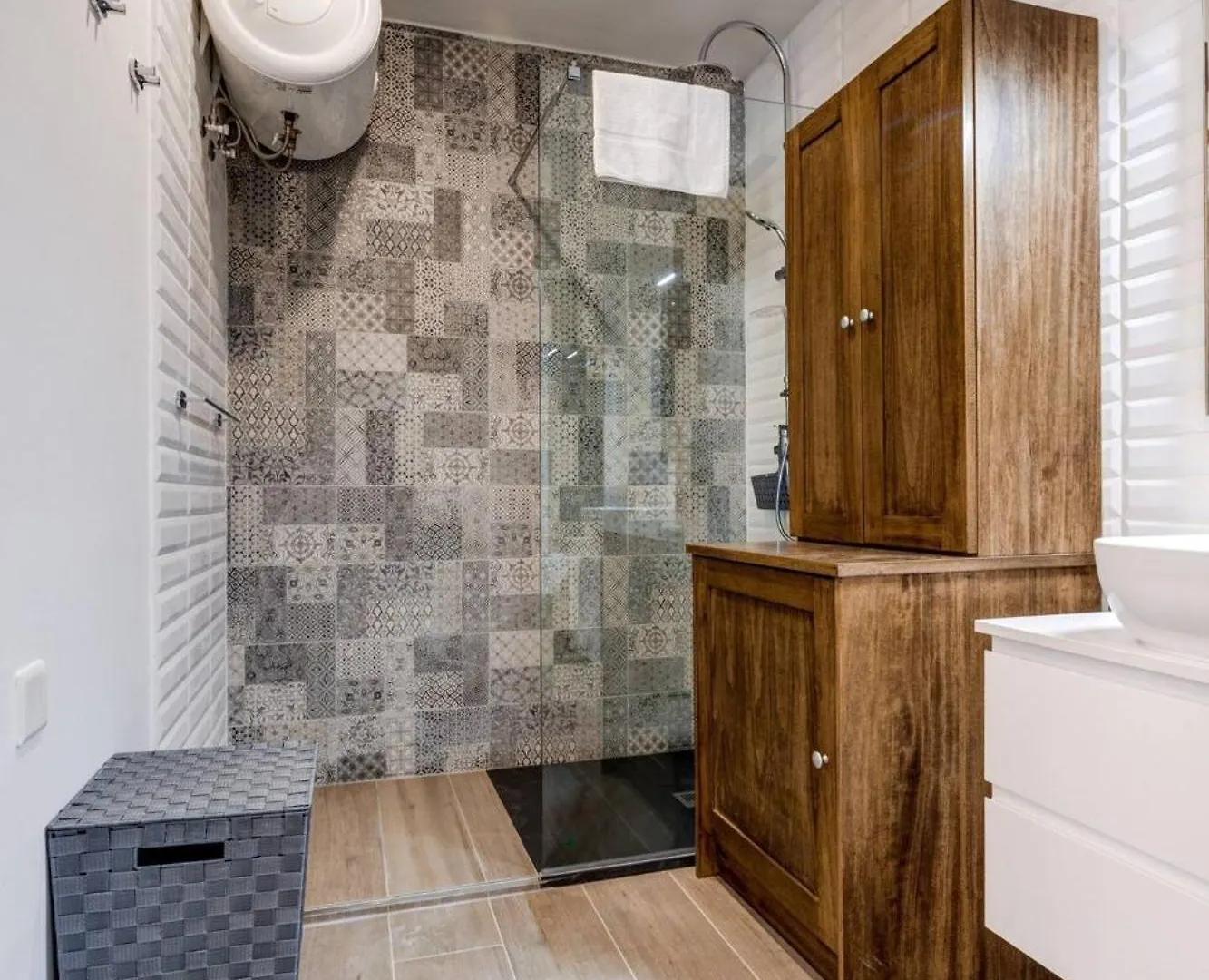 Designer 1 Bed Maisonette Swieqi By Homely Is-Swieqi Apartment