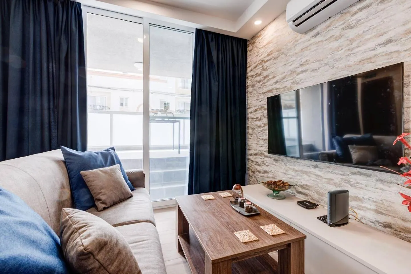 Designer 1 Bed Maisonette Swieqi By Homely Is-Swieqi